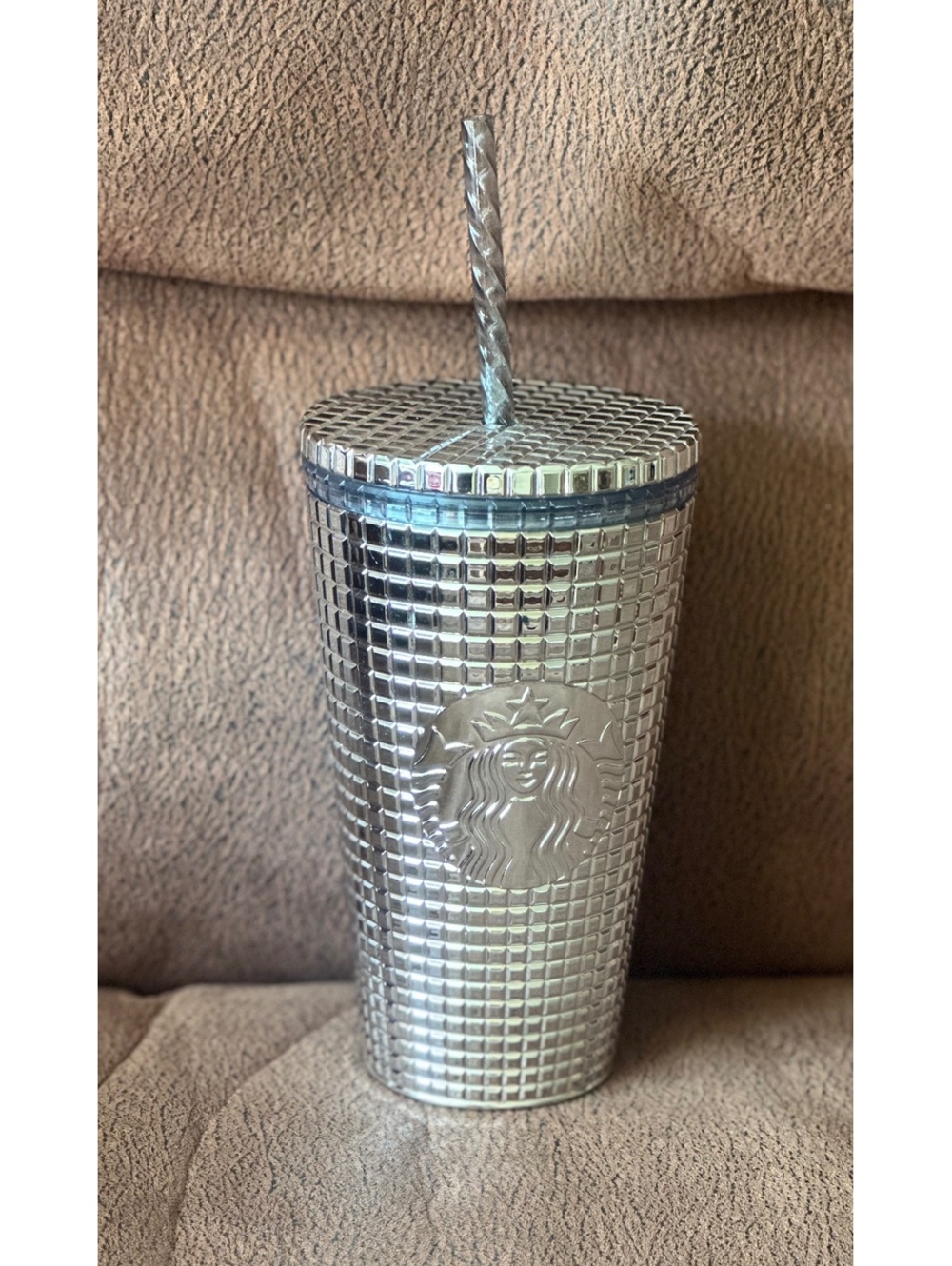 Starbucks Holiday Silver Chrome Grid Studded Bling Tumbler 16oz Grande (NWT)